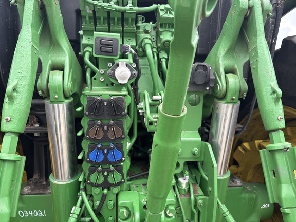 Used 2018 John Deere 6195R Row Crop Tractors at Horizon Ag & Turf in Lloydminster, AB - Photo31