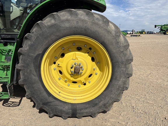 Used 2018 John Deere 6195R Row Crop Tractors at Horizon Ag & Turf in Lloydminster, AB - Photo12