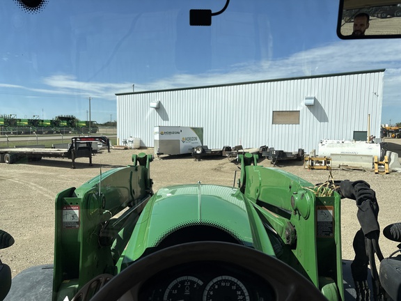Used 2018 John Deere 6195R Row Crop Tractors at Horizon Ag & Turf in Lloydminster, AB - Photo19