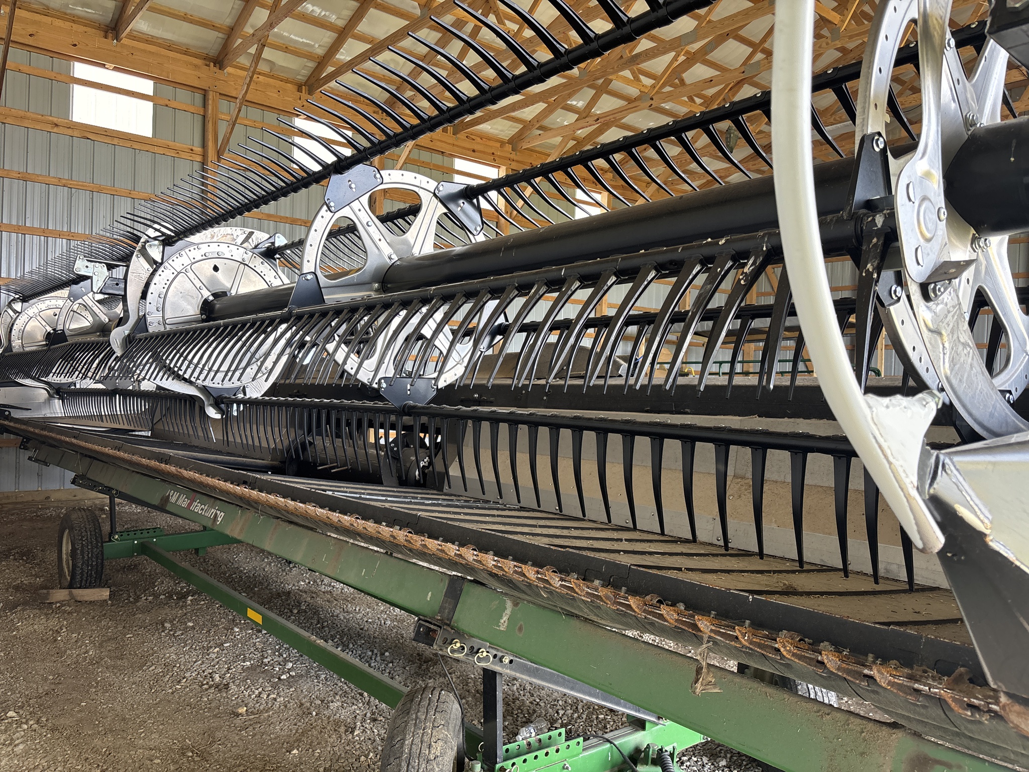 Used 2023 MacDon FD230 Combine Platforms at Koenig Equipment in Oxford, OH - PhotoXL3