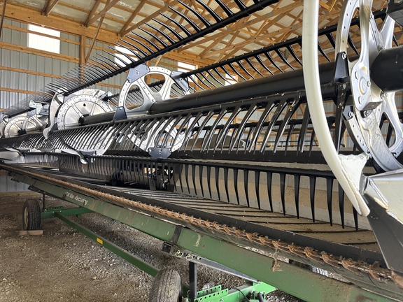 Used 2023 MacDon FD230 Combine Platforms at Koenig Equipment in Oxford, OH - Photo3