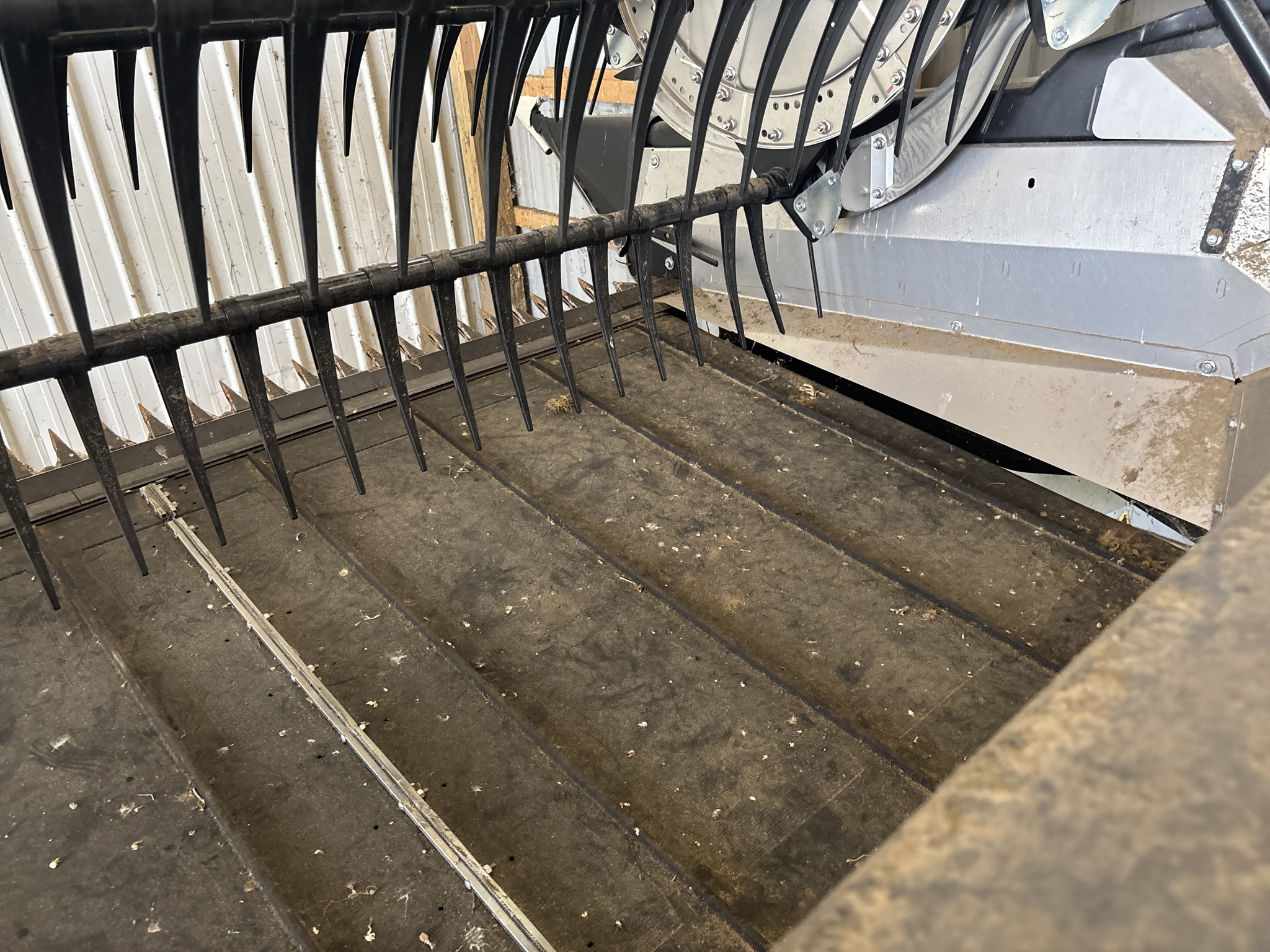 Used 2023 MacDon FD230 Combine Platforms at Koenig Equipment in Oxford, OH - PhotoXL24