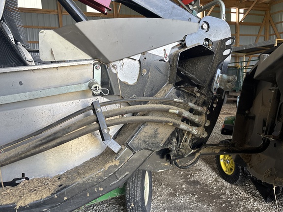 Used 2023 MacDon FD230 Combine Platforms at Koenig Equipment in Oxford, OH - Photo31