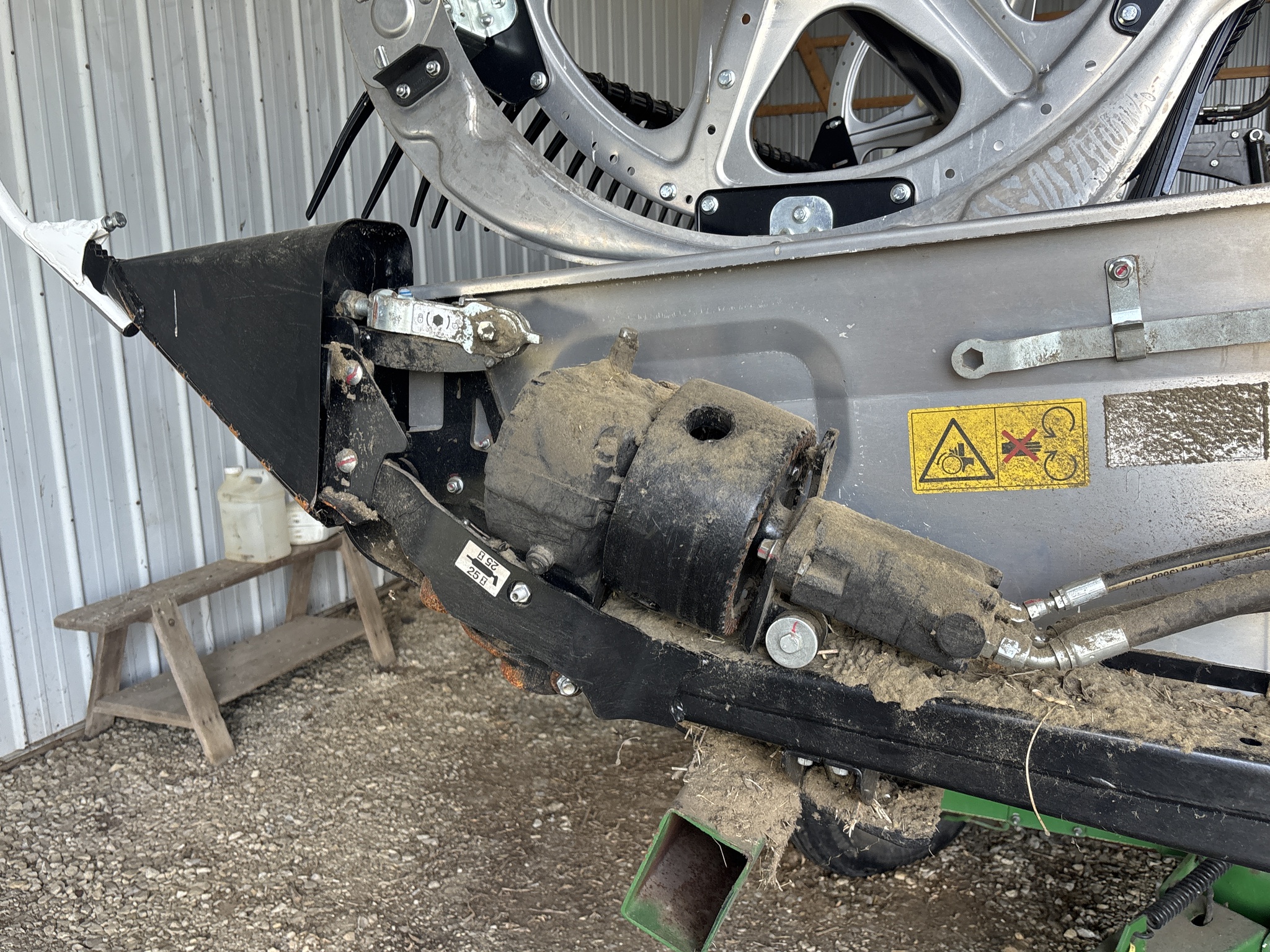 Used 2023 MacDon FD230 Combine Platforms at Koenig Equipment in Oxford, OH - PhotoXL33