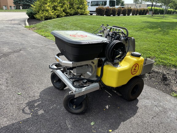 Used 2019 John Deere zspray Turf Sprayers at Koenig Equipment in Germantown, OH - Photo0