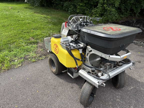 Used 2019 John Deere zspray Turf Sprayers at Koenig Equipment in Germantown, OH - Photo1