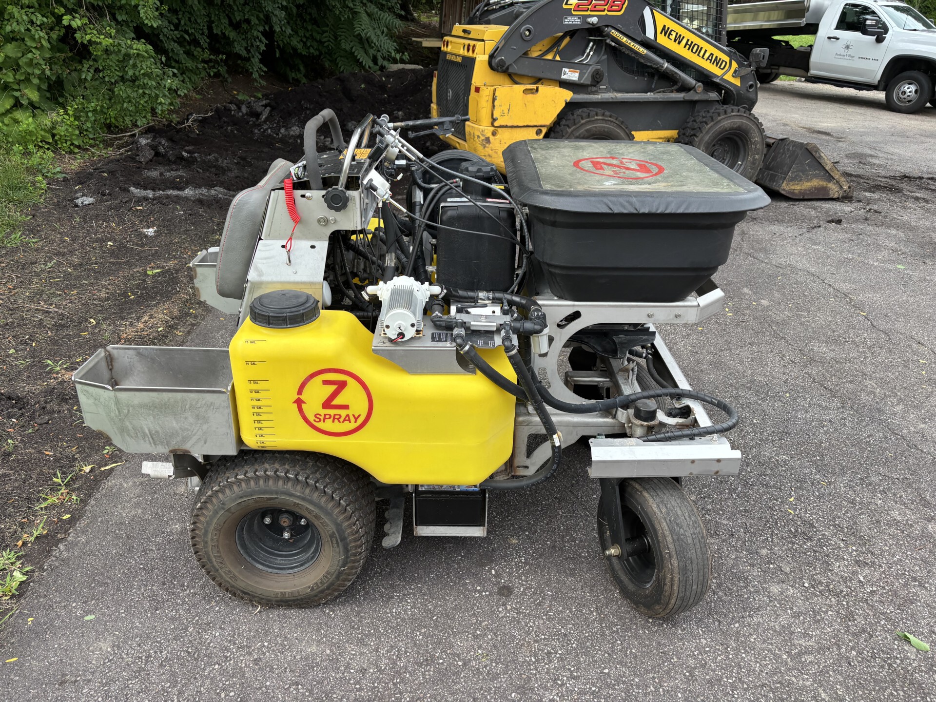 Used 2019 John Deere zspray Turf Sprayers at Koenig Equipment in Germantown, OH - PhotoXL3