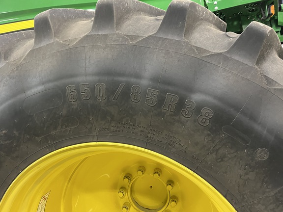 Used 2018 John Deere S780 Combines at Horizon Ag & Turf in High Prairie, AB - Photo7