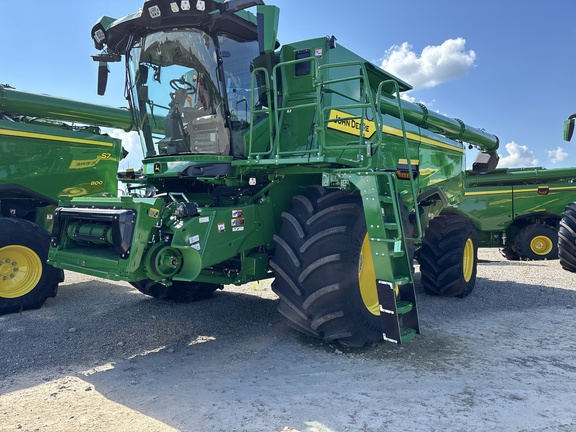 Used 2026 John Deere S7 800 Combines at Koenig Equipment in Anna, OH - Photo1