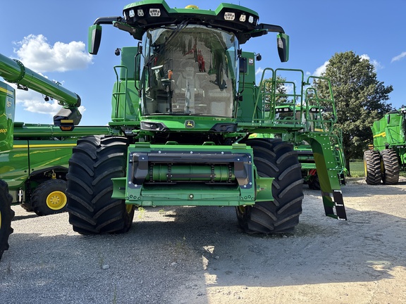 Used 2026 John Deere S7 800 Combines at Koenig Equipment in Anna, OH - Photo7