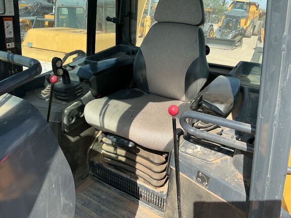 2017 John Deere 750K