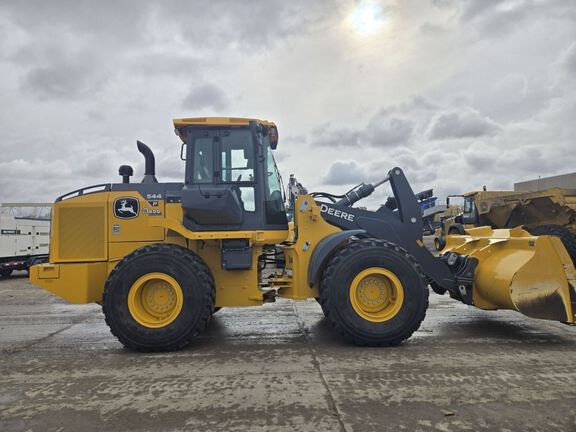 2023 John Deere 544P