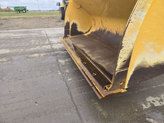 2023 John Deere 544P