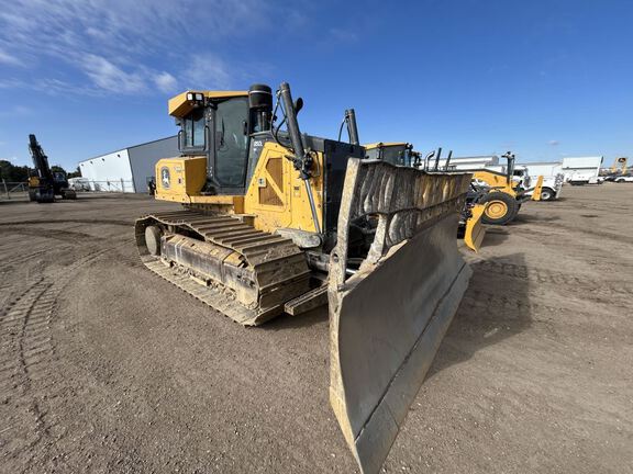 Photo of 2021 John Deere 850L