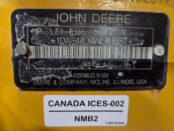 2022 John Deere 844L