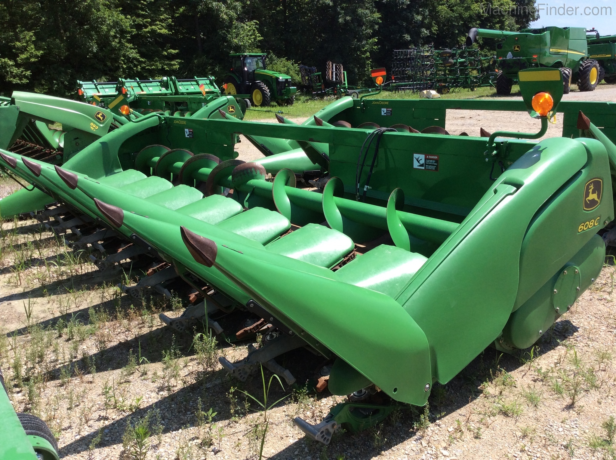 2011 John Deere 608C Image 1