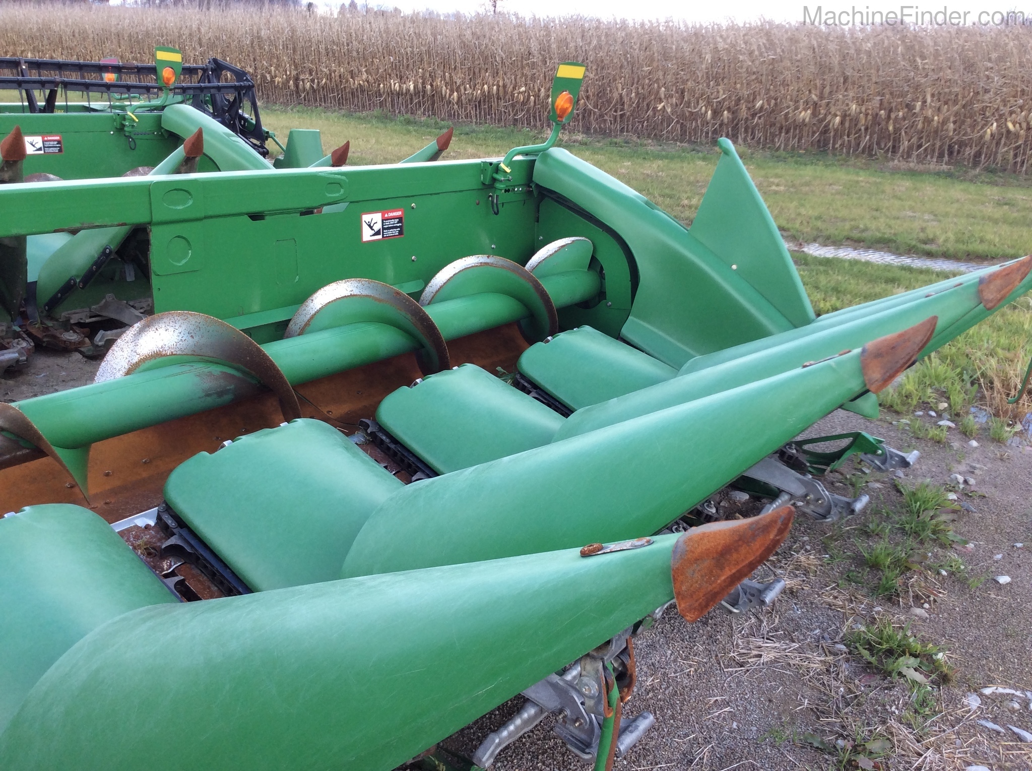 2013 John Deere 608C Image 4