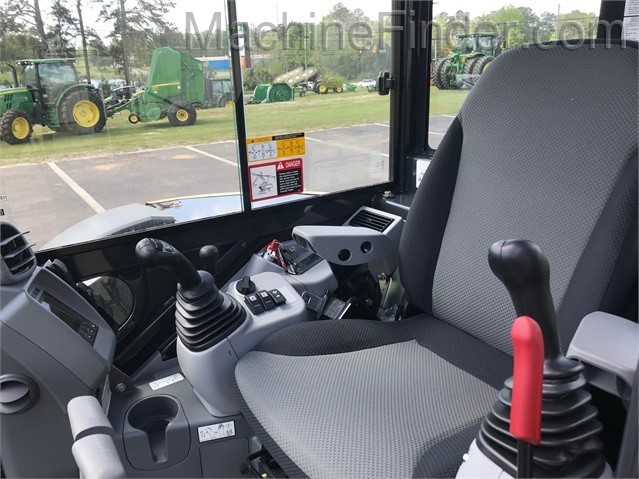 2020 John Deere 50G CAB Image 12