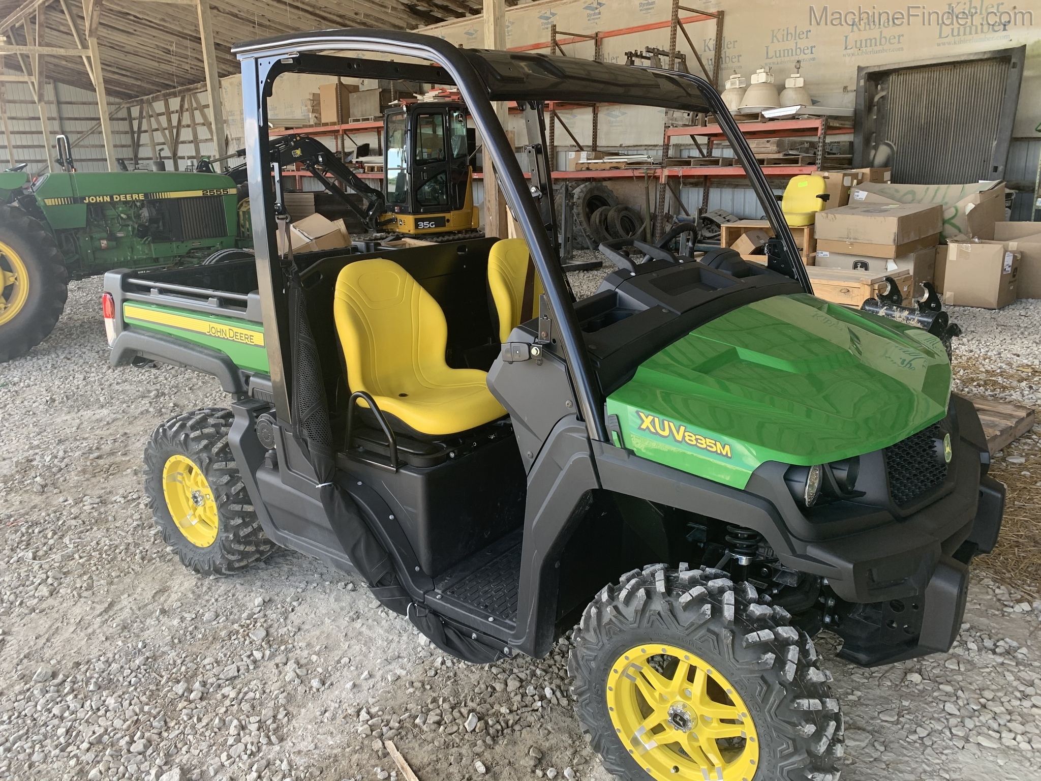 2019 John Deere XUV835M Image 1