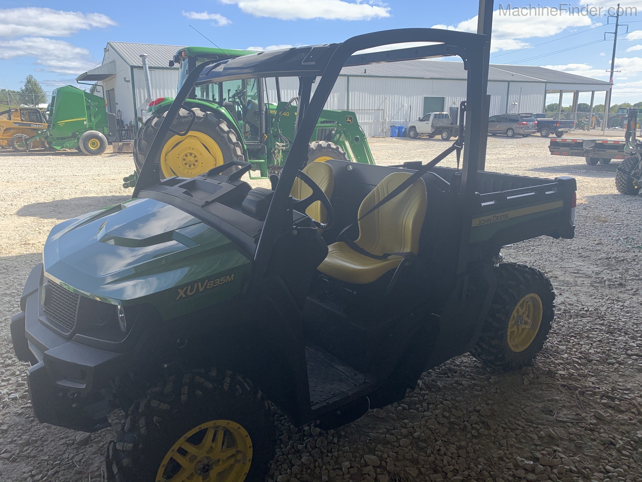 2019 John Deere XUV835M Image 3