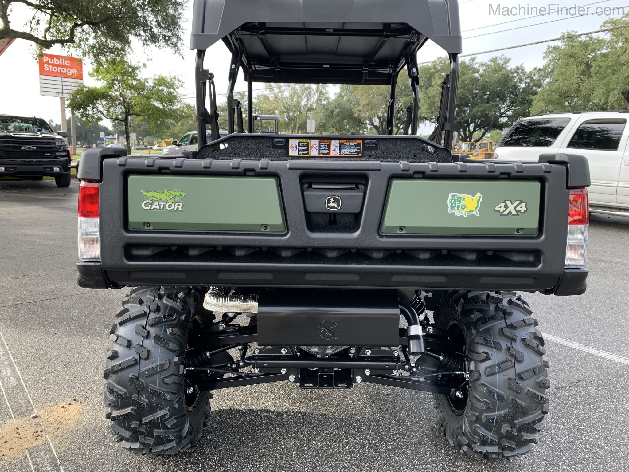 2020 John Deere 825M Image 5