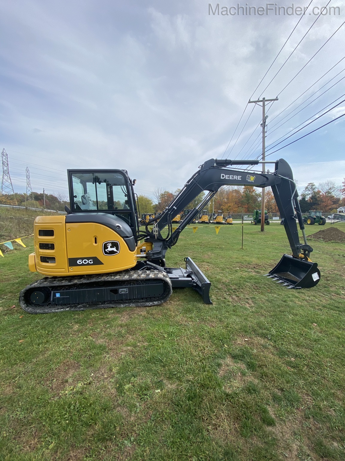 2020 John Deere 60G Image 8