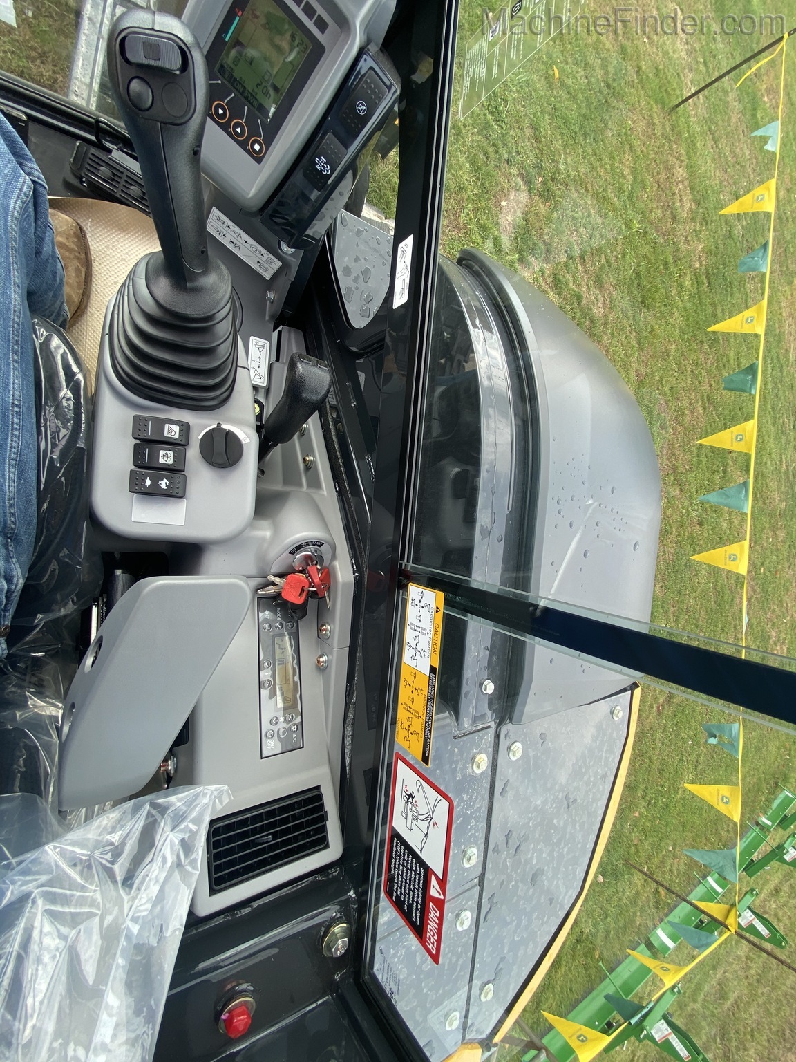 2020 John Deere 60G Image 11