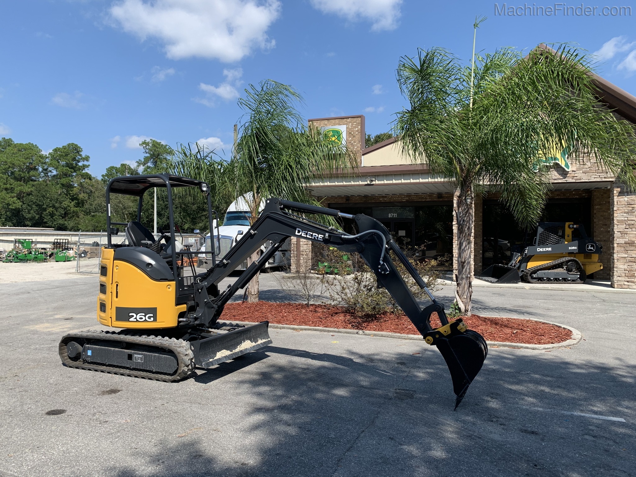 2020 John Deere 26G Image 5