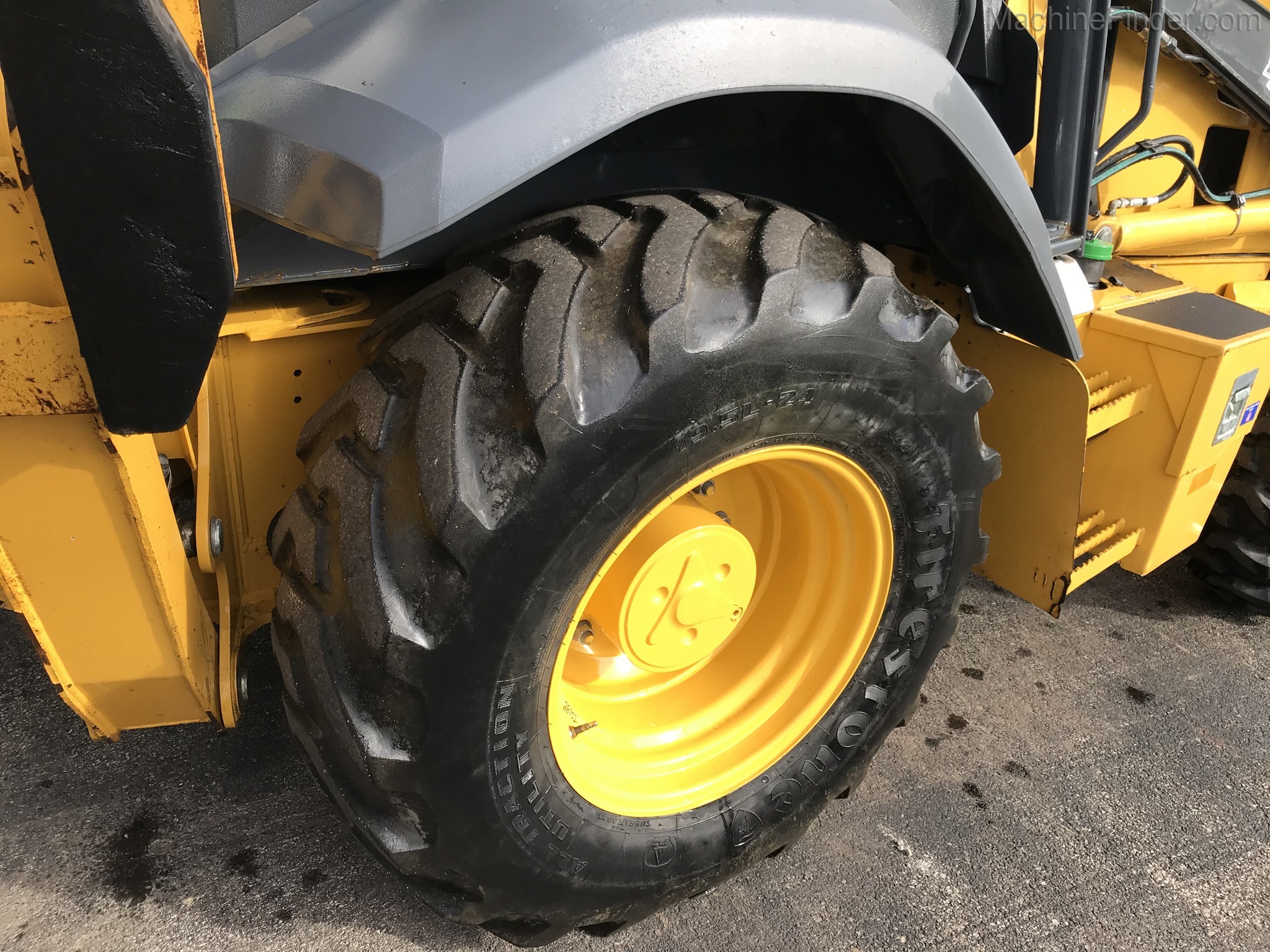 2017 John Deere 310L Image 7