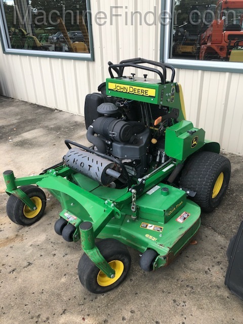 2017 John Deere 652R Image 1