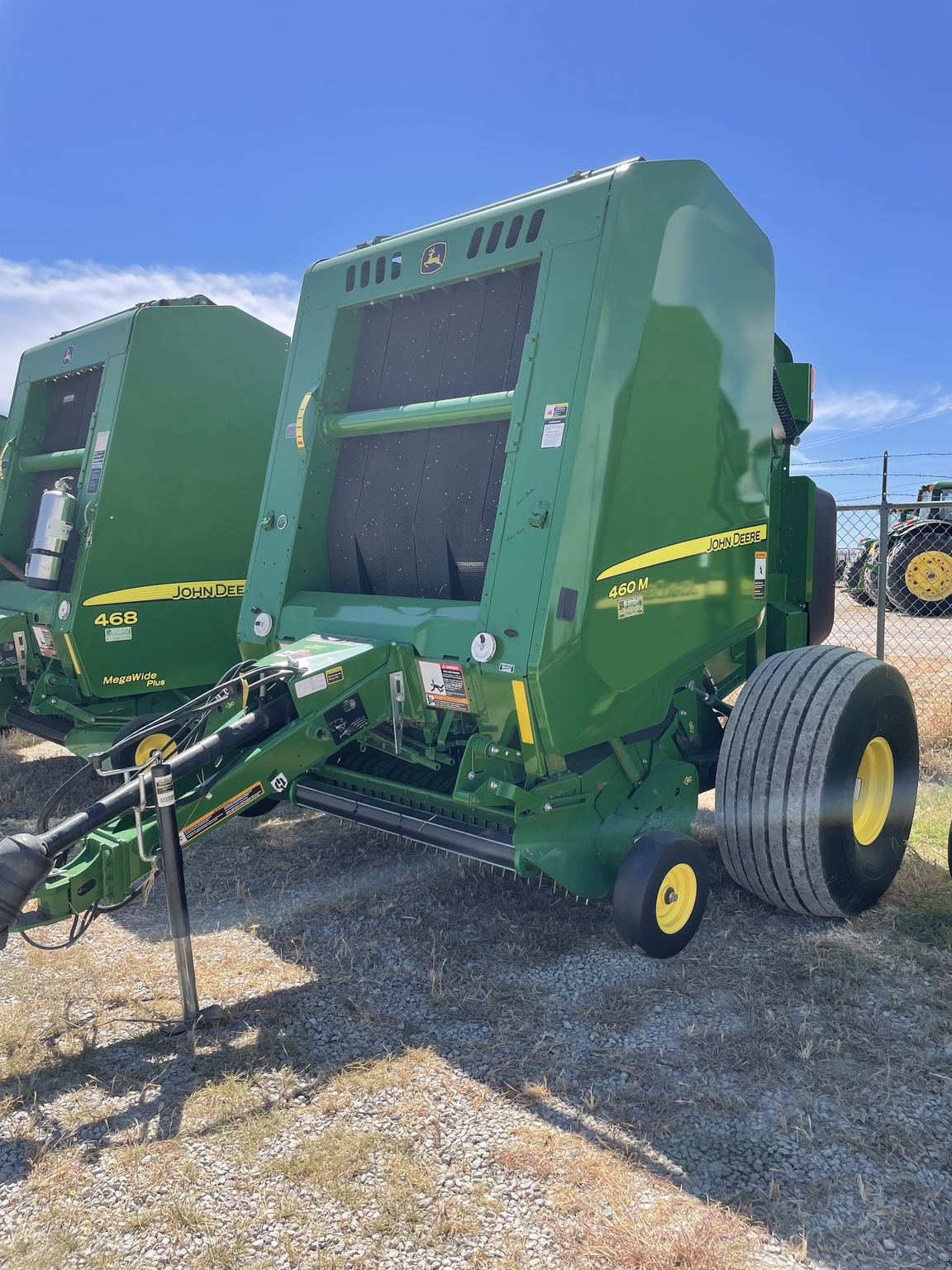 2019 John Deere 460M Image 1