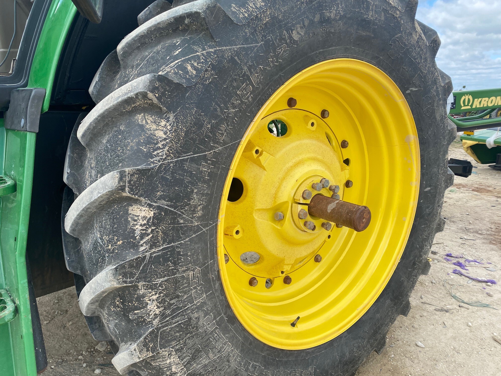 2016 John Deere 6155M Image 7