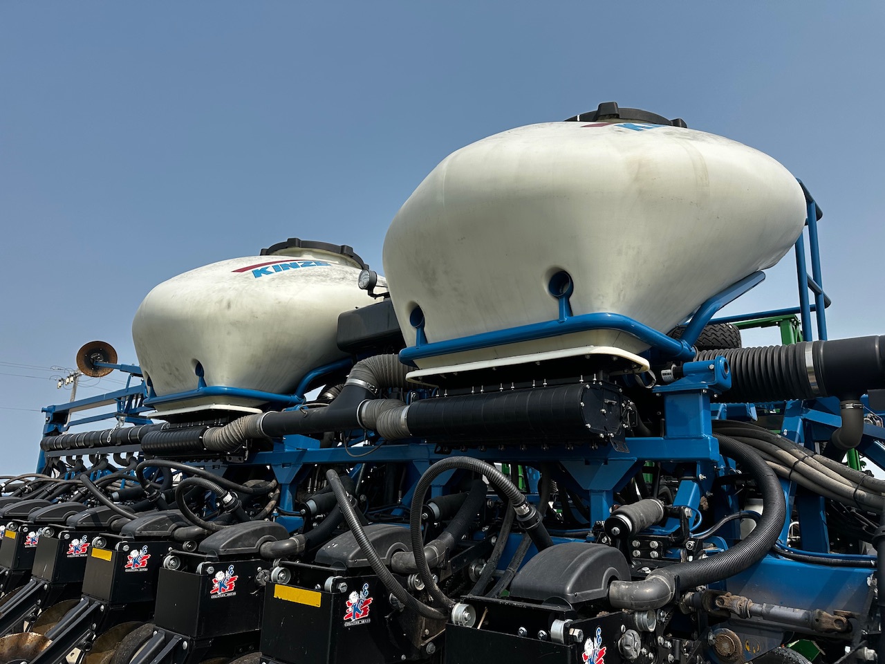  2017 Kinze 3600ASD at Heritage Tractor in Roanoke, IL