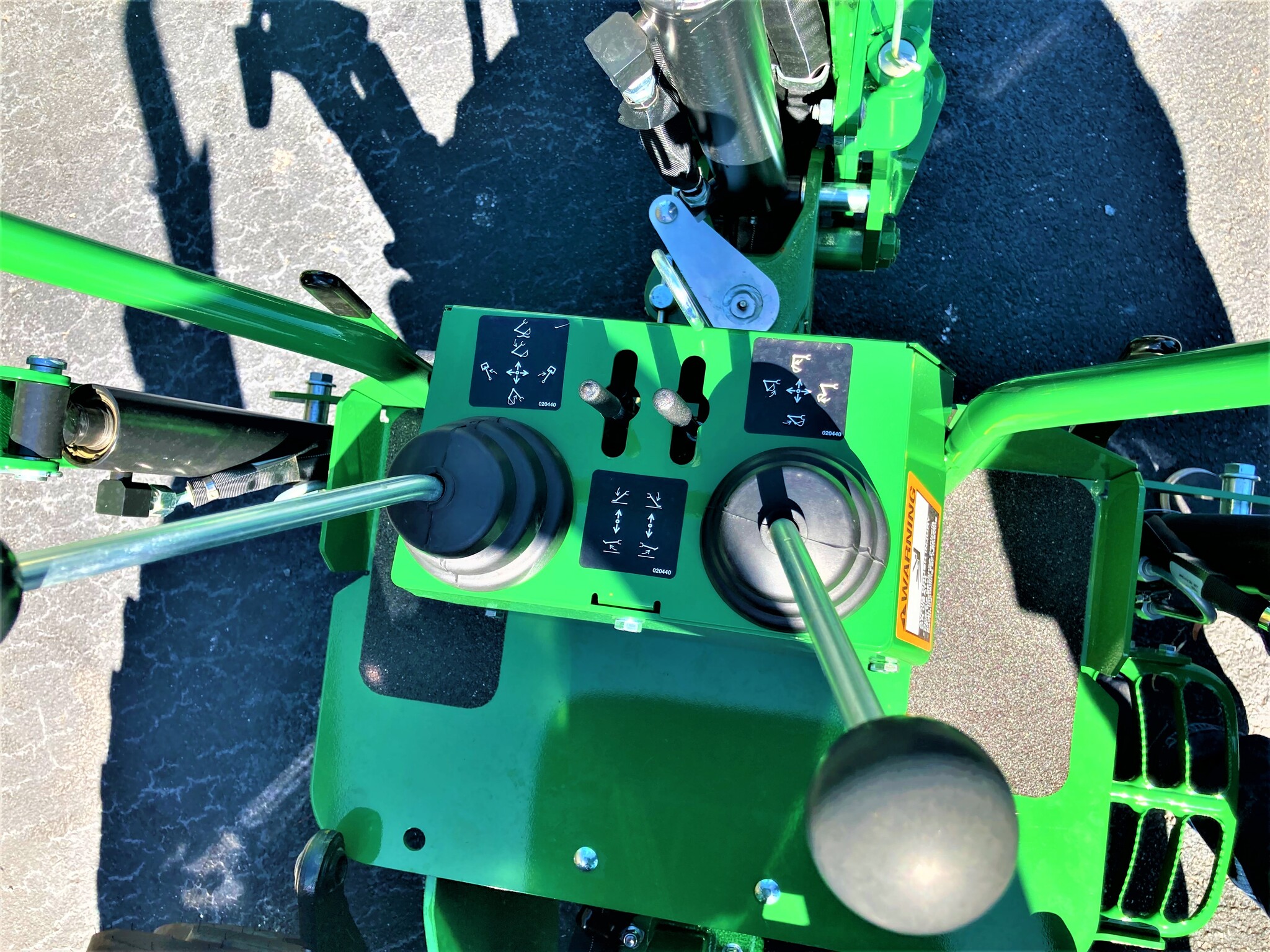 2022 John Deere 370B Image 5