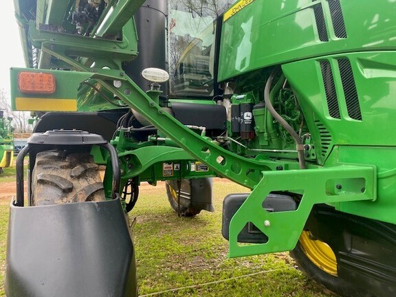 2021 John Deere R4038 Photo 4
