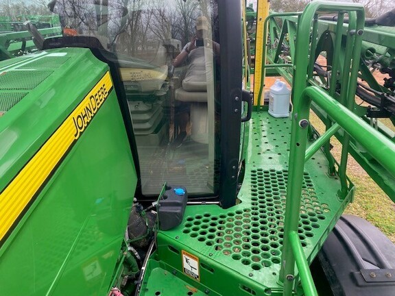 2021 John Deere R4038 Photo 10