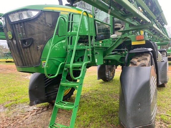 2021 John Deere R4038 Photo 12