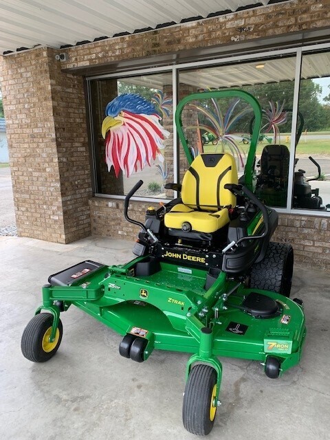 2025 John Deere Z960M Image 1