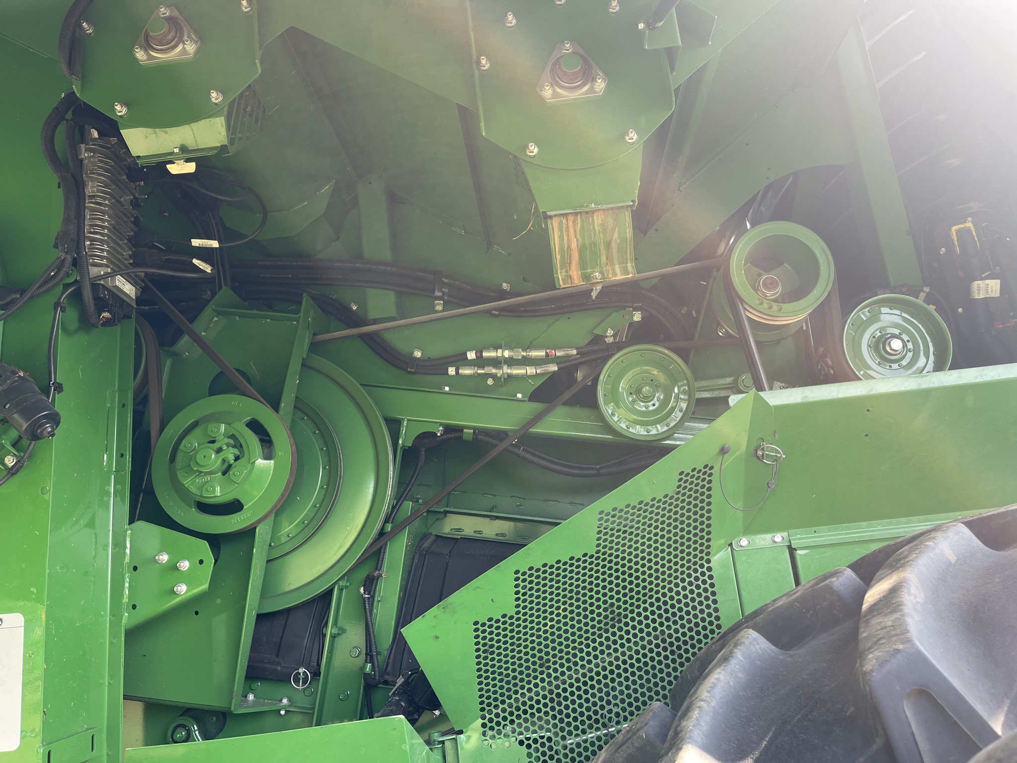  2021 John Deere S780 at Heritage Tractor in Galesburg, IL