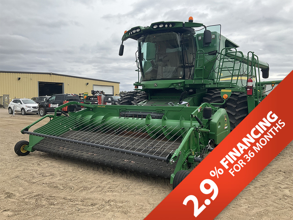 Photo of a 2016 John Deere S680