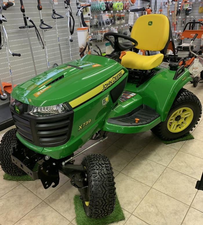 2024 John Deere X739 Image 2