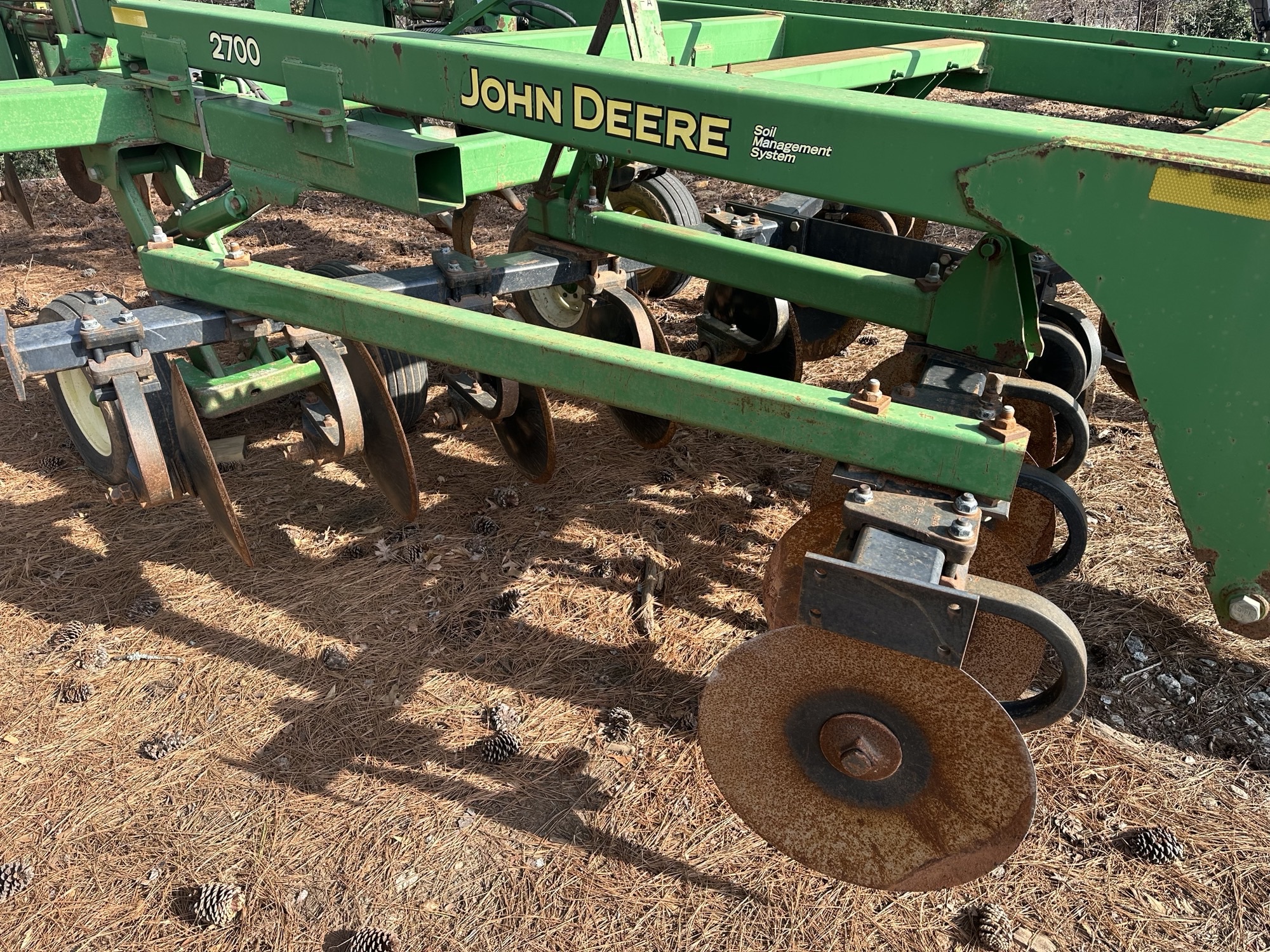 2002 John Deere 2700 Image 10