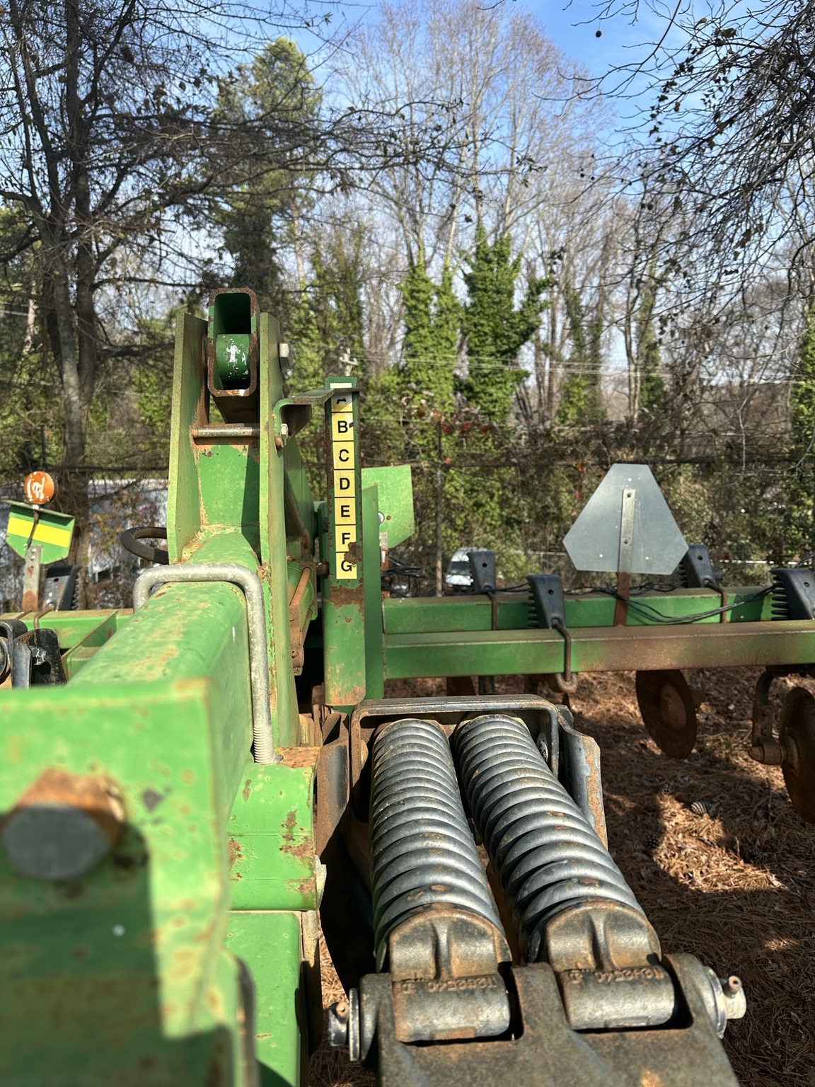 2002 John Deere 2700 Image 12