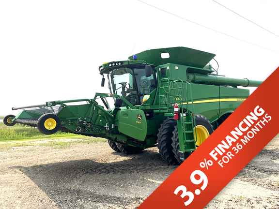 Photo of a 2012 John Deere S680