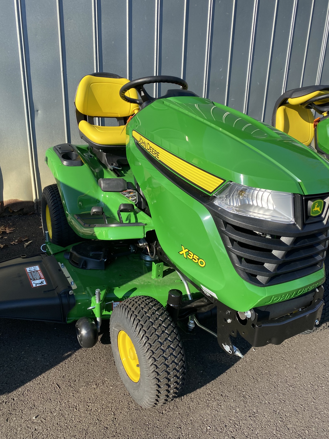 2024 John Deere X350 Image 2