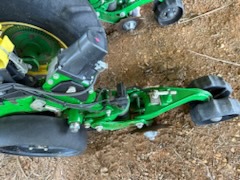 2015 John Deere 1725 CCS Photo 8