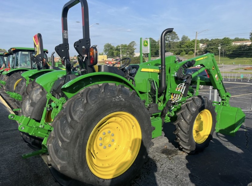 2024 John Deere 5060E Image 3