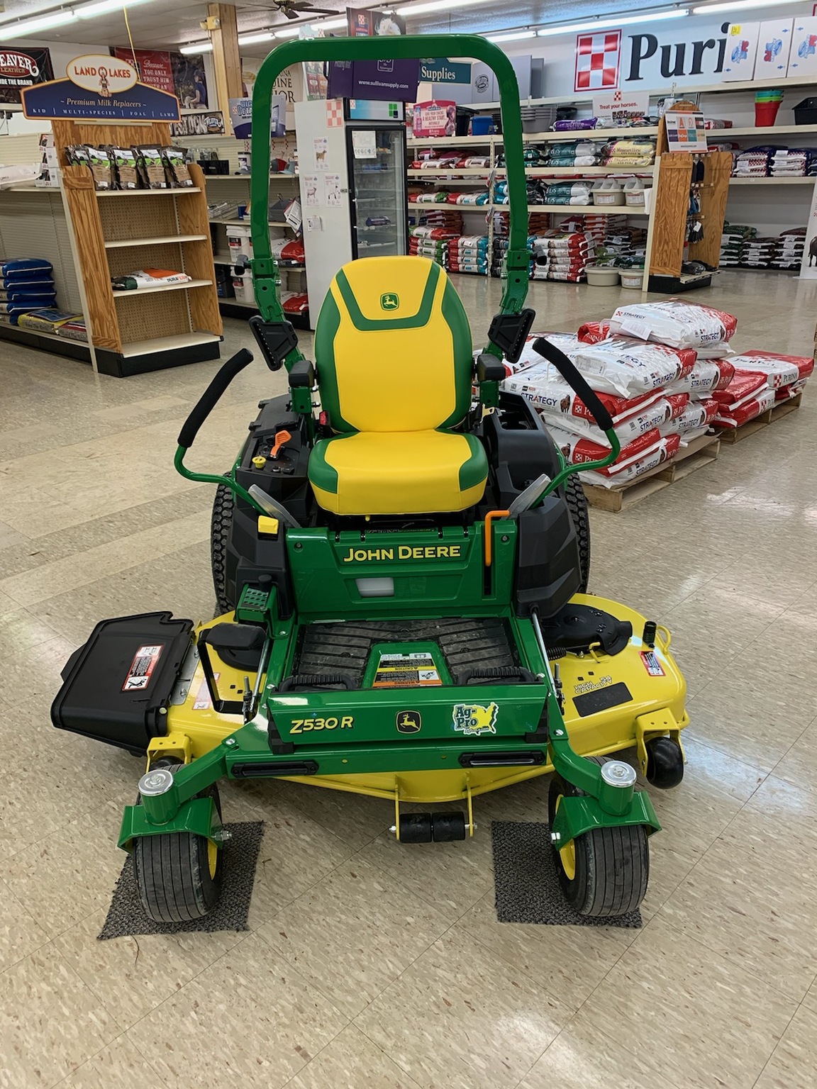 2025 John Deere Z530R Image 1