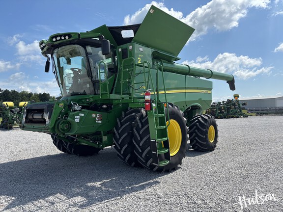 Photo of 2021 John Deere S780