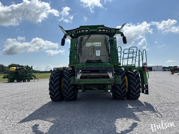 Photo of 2021 John Deere S780